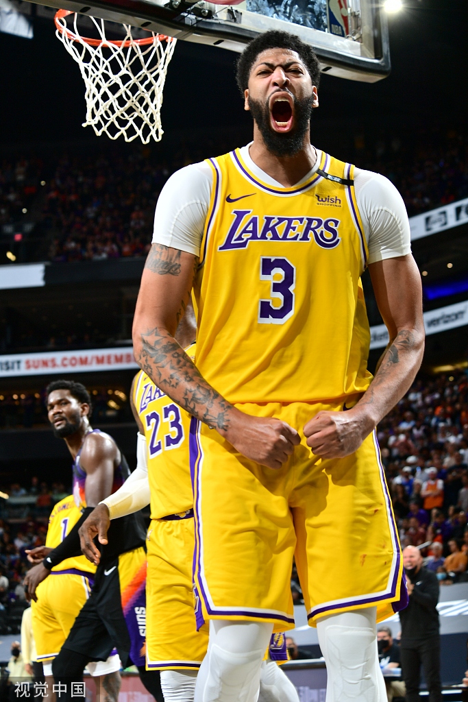 里尔训练开放日;清晨状态回暖引欢呼;欧篮联在即;训练强度明显提升 里尔训练开放日;清晨状态回暖引欢呼;欧篮联在即;训练强度明显提升