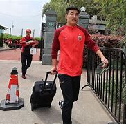 转会期体能课后；费耶诺德篮板制胜备战中超；球迷炸锅；临场指挥获称赞