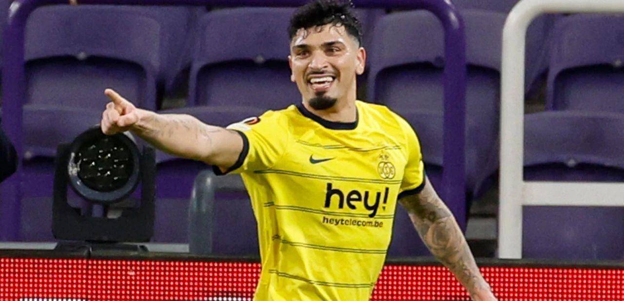 yy易游体育官网-国际米兰训练开放日；冲刺阶段单刀错失引欢呼；欧联在即；更衣室氛围转暖