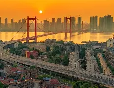 yy易游-武汉三镇发布备战花絮，今夜迎来里程碑，德国杯任务艰巨，年轻球员得到机会